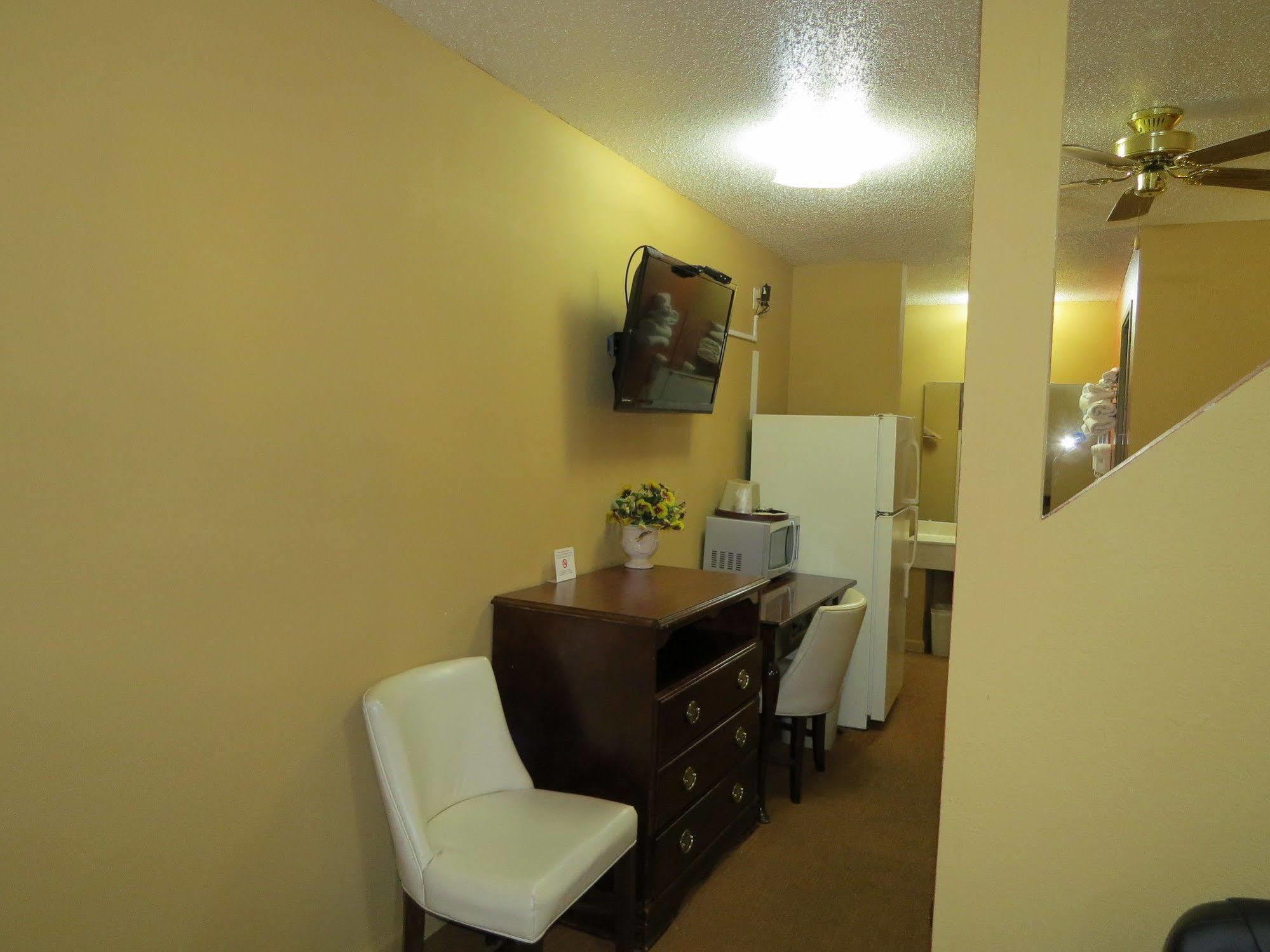 First Western Inn Caseyville Dış mekan fotoğraf